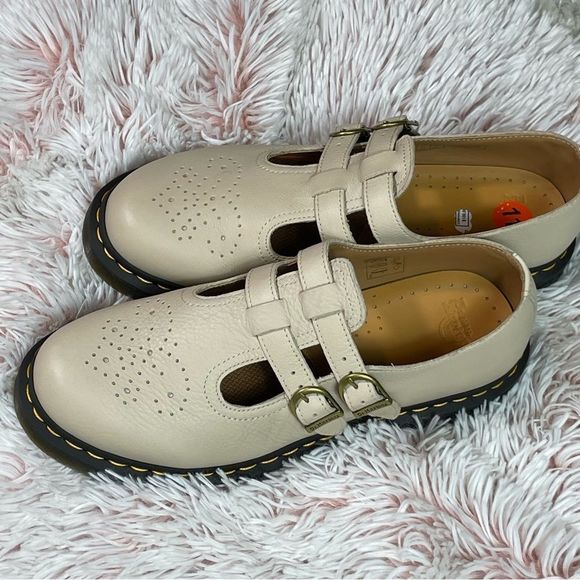 Dr. Martens Cream Flats - Picture 7 of 9